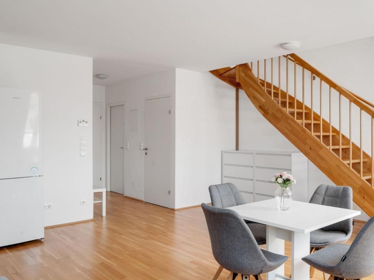 Apartment Elegant In With Patio Wien