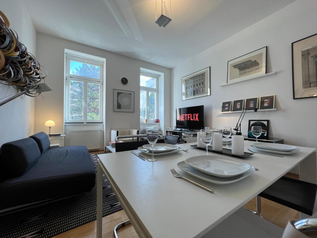 Design Apartment: Stylish Near Schönbrunn With Parking & Netflix