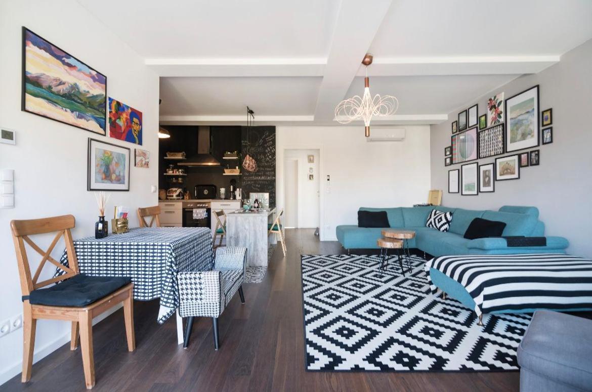 Apartment Stylish Rooms, Sunny Terrace In Center *