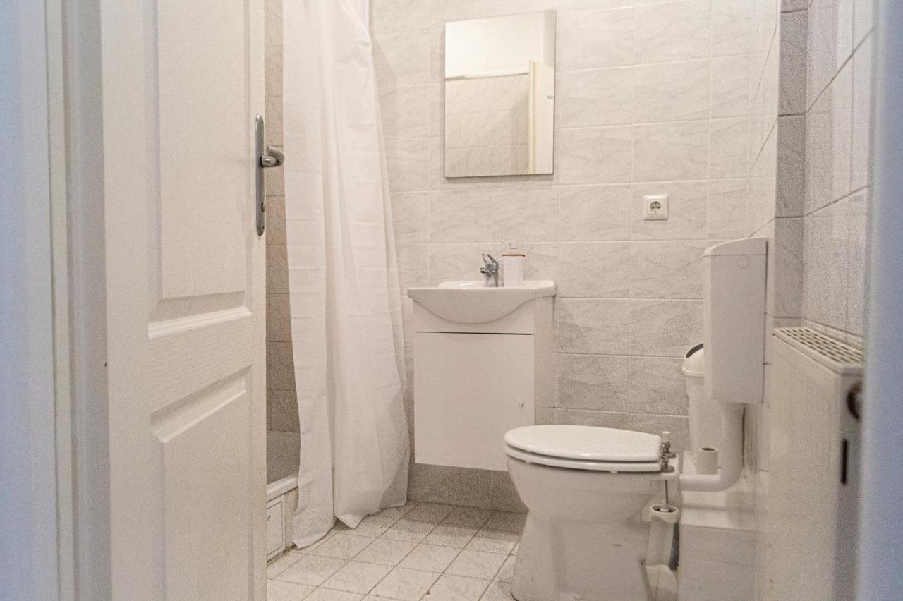 Apartment Pleasant 3br Near Event Location Wiener Stadthalle