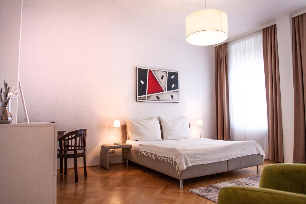 Riess Rotenhofgasse | Contactless Check-in * Vienna