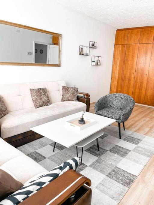 Rated - Ac, Wifi, 24h7days Self Check-in, Board Games, Netflix * Vienna