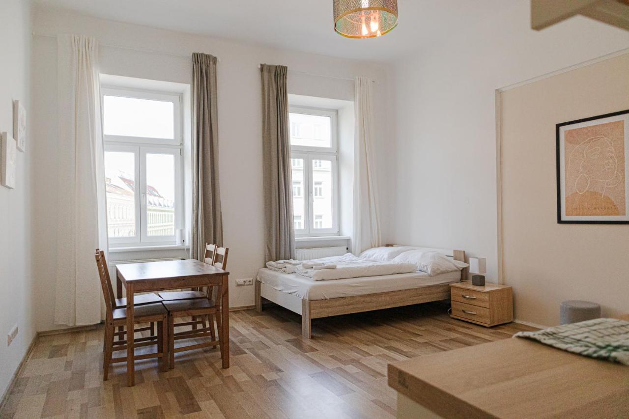 Apartamento Special Vintage Viennese - 12min F Downtown *