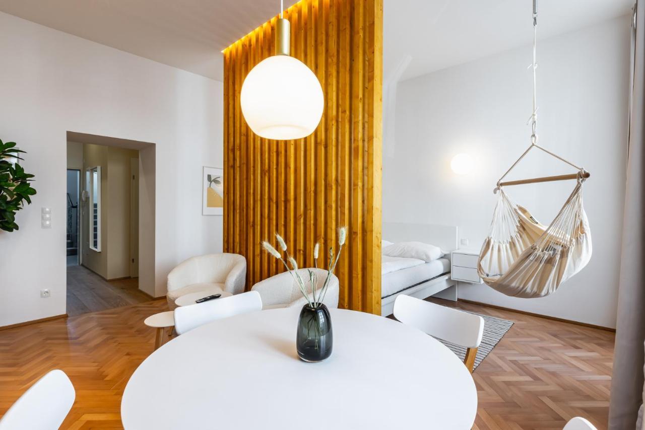 Classy And Elegant In A Calm Area Vienna