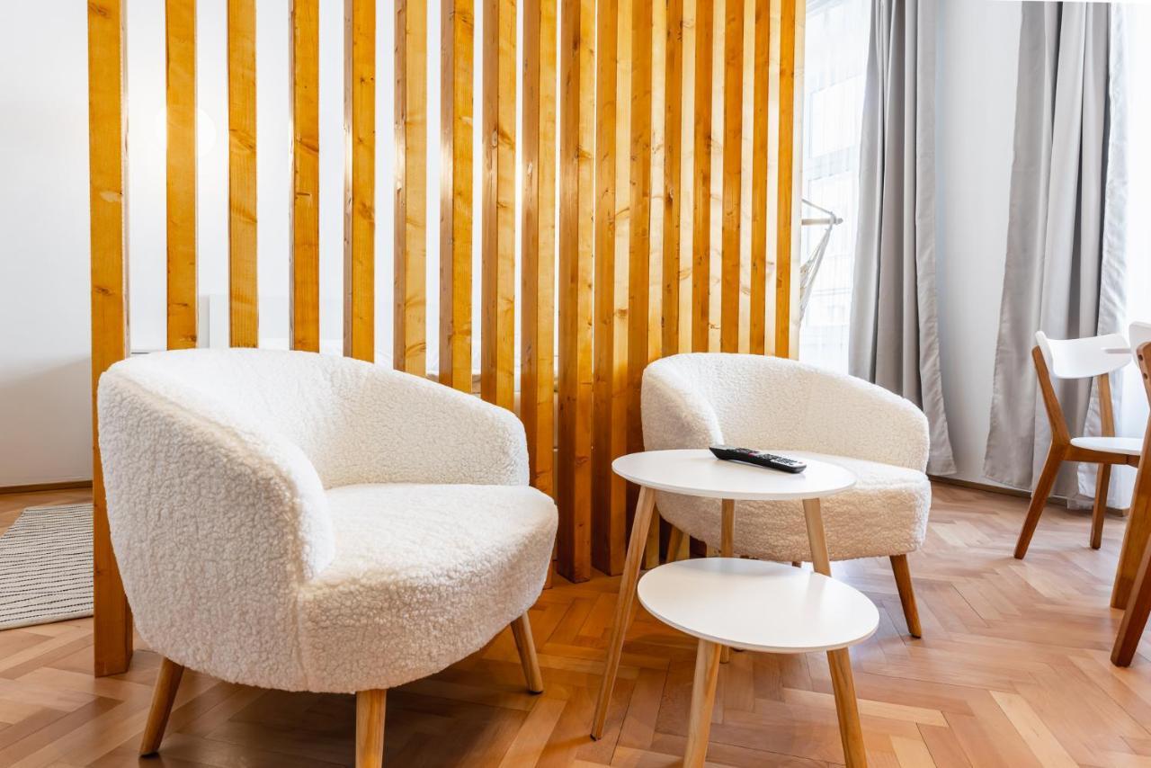 Apartment Classy And Elegant In A Calm Area