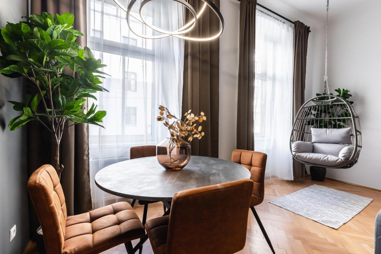 Apartment Classy And Elegant In A Calm Area Vienna