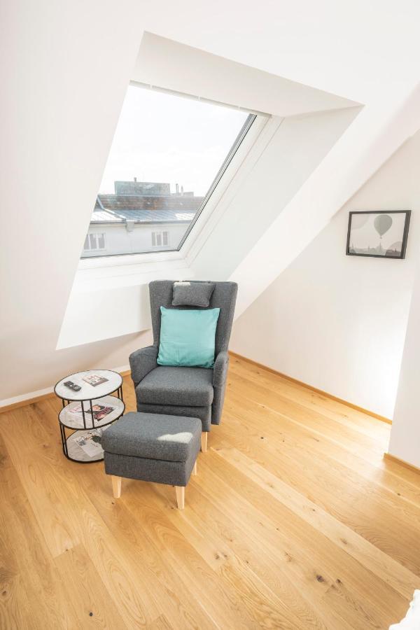 Rooftop Mit Großer Terrasse By Ichbucheat Apartment Wien
