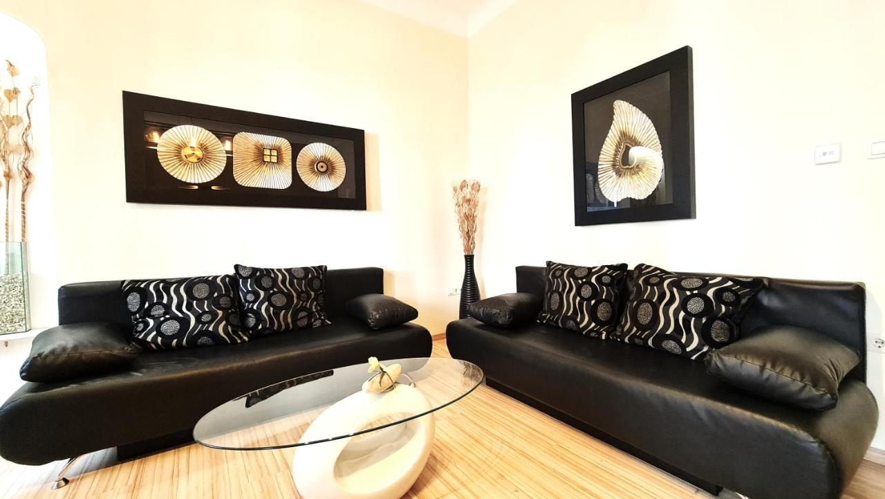 Cityapartments - Luxury 1 Apartment *