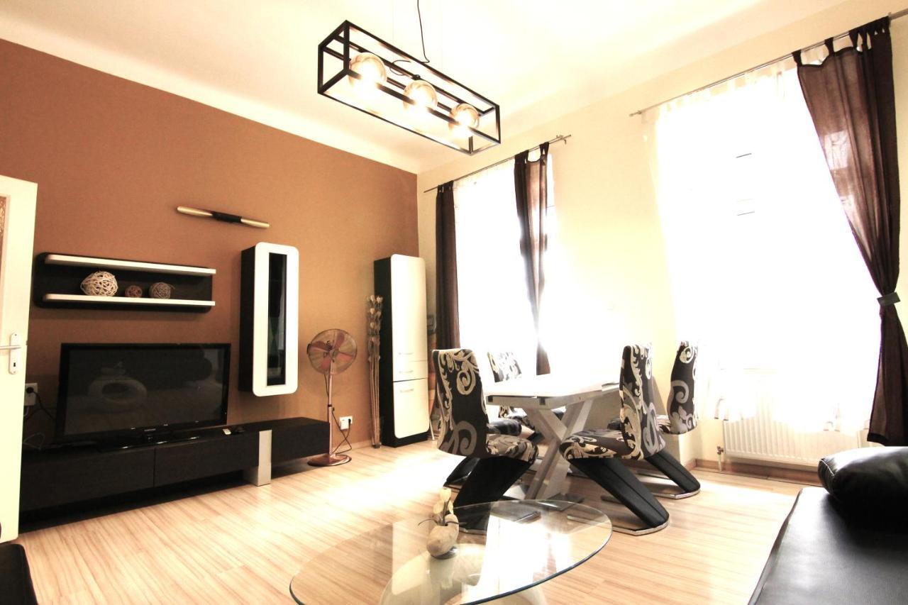 Cityapartments - Luxury 1 Apartment *