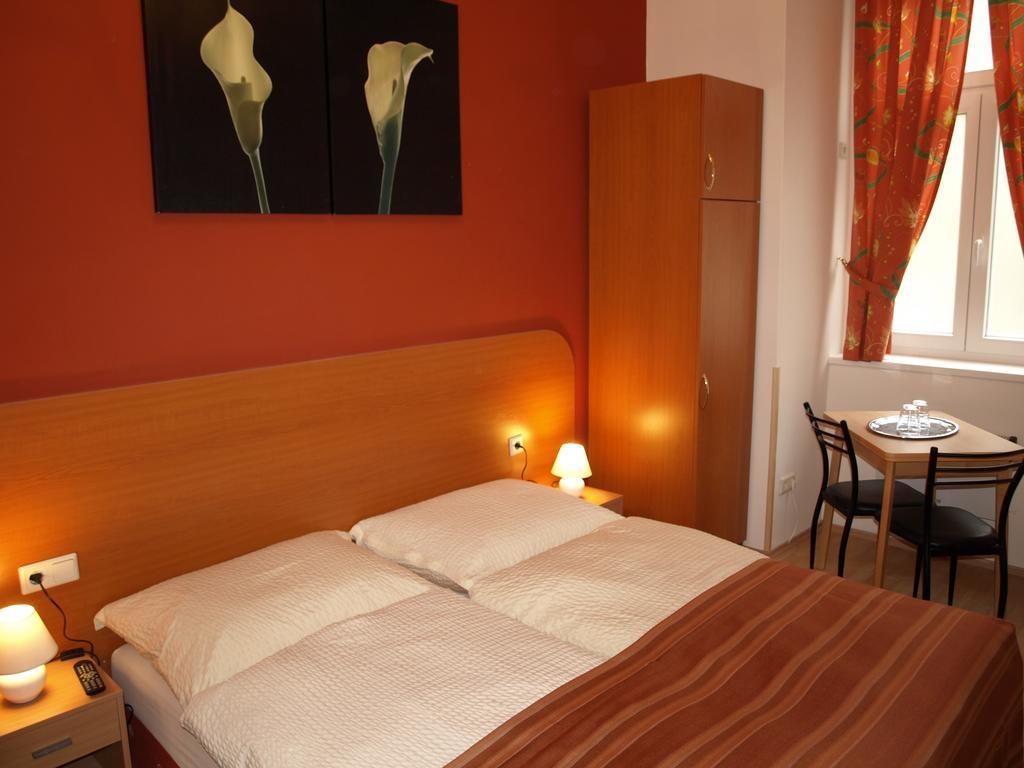 Aparthotel Hotel Liechtenstein Apartments II 2*