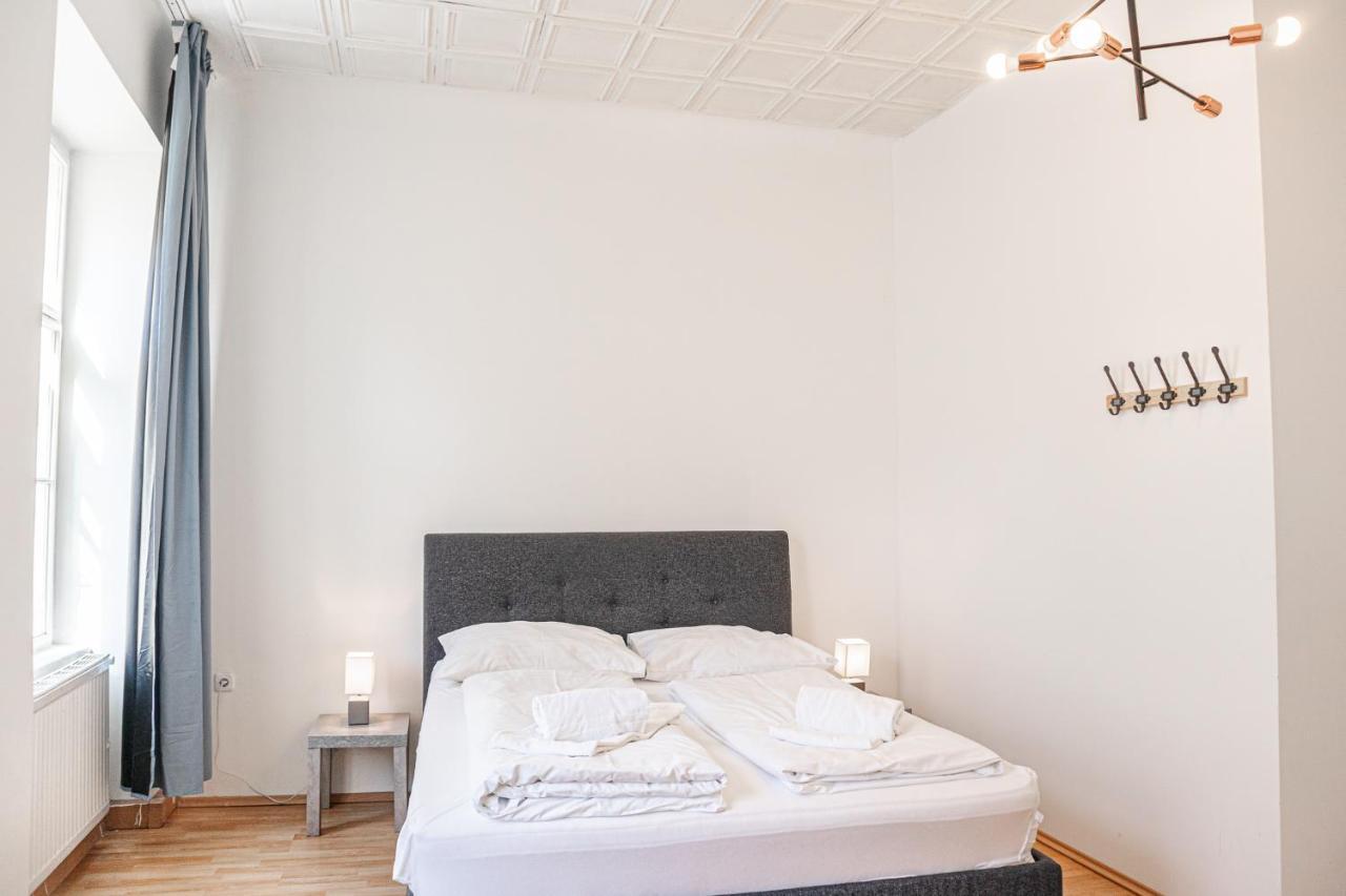 Apartment Central Belvedere 3br Shared - 12 Min From City Center