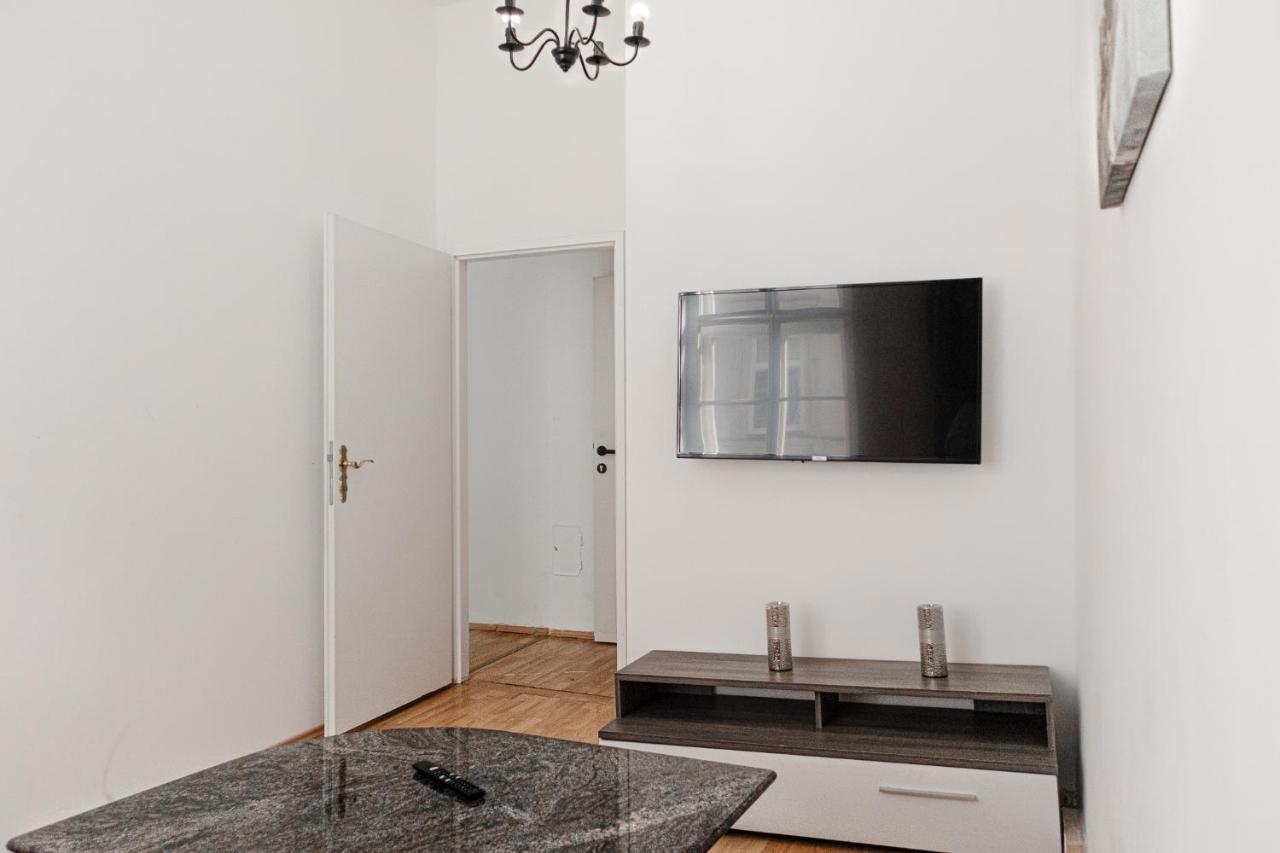 Central Belvedere 3br Shared - 12 Min From City Center *