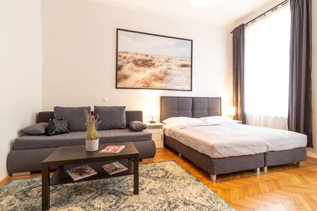 Mariahilfer Strasse Apartment