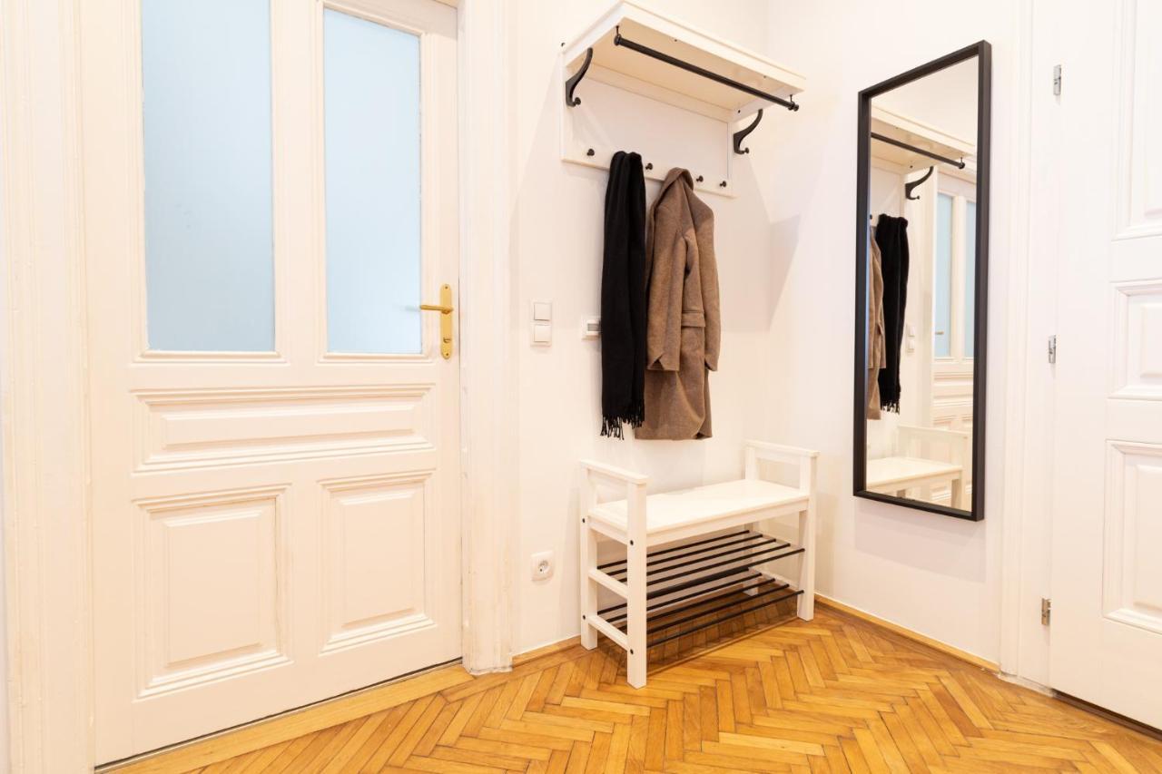 Apartment Mariahilfer Strasse *