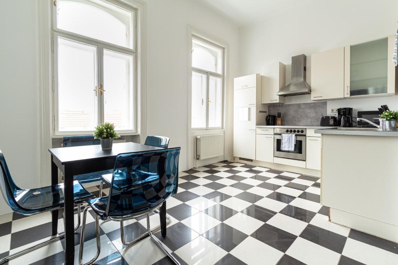 Mariahilfer Strasse Apartment Vienna