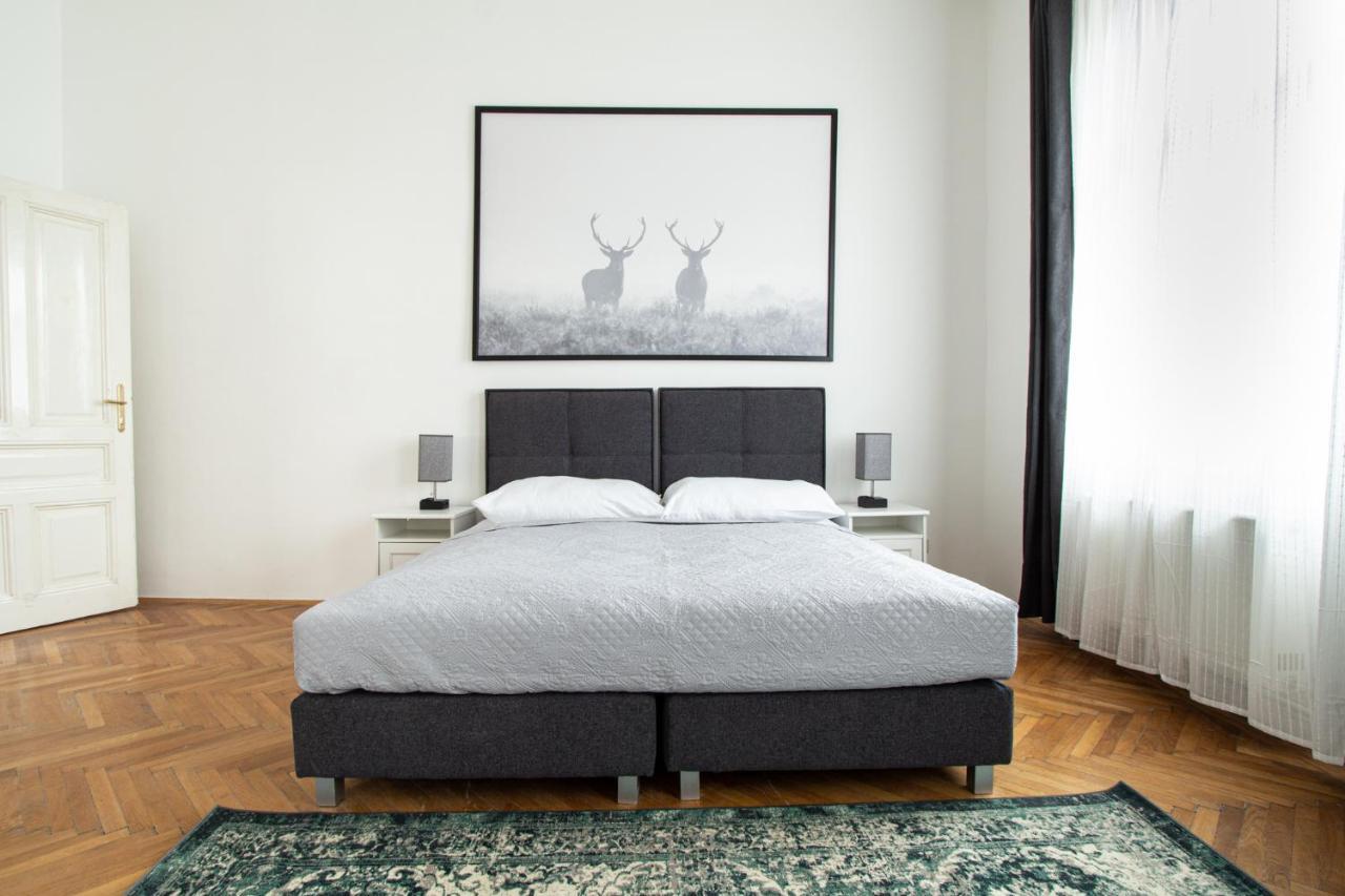 Mariahilfer Strasse Apartment