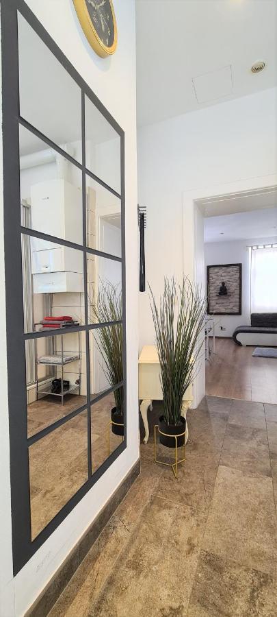 Apartment Wiener Buddha Style Flat With Inner Garden- Marzstrasse Vienna
