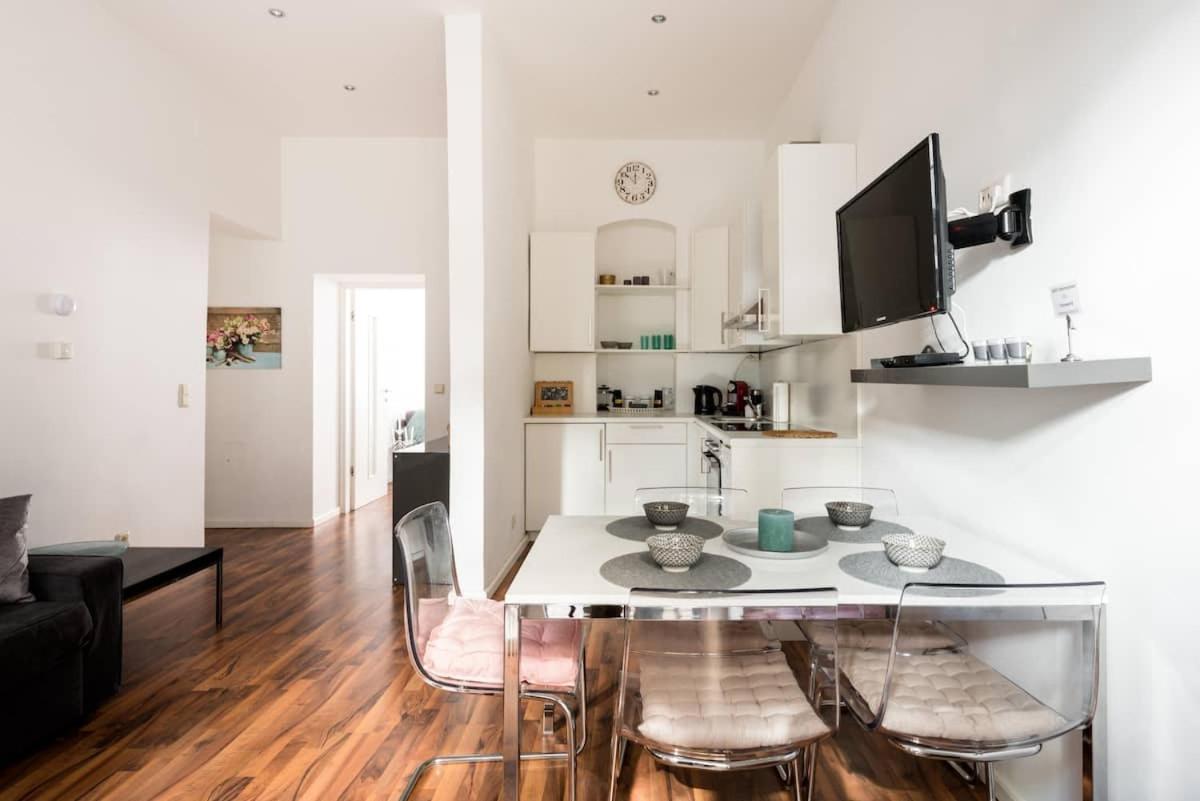 Apartment Luxurious And Spacious 5 Min Walk To City Center, 1-2