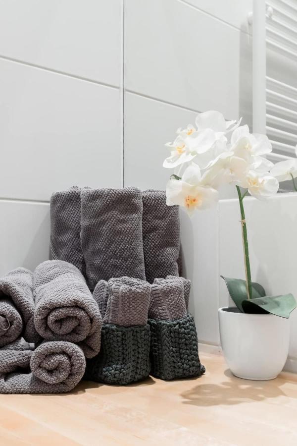 Apartment ⍟luxurious And Bright⍟ 5 Min Walk To City Center *