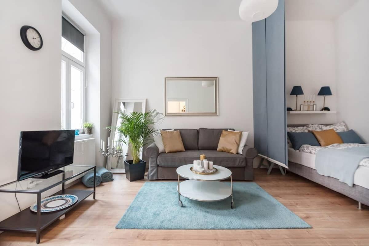 Apartment ⍟luxurious And Bright⍟ 5 Min Walk To City Center *