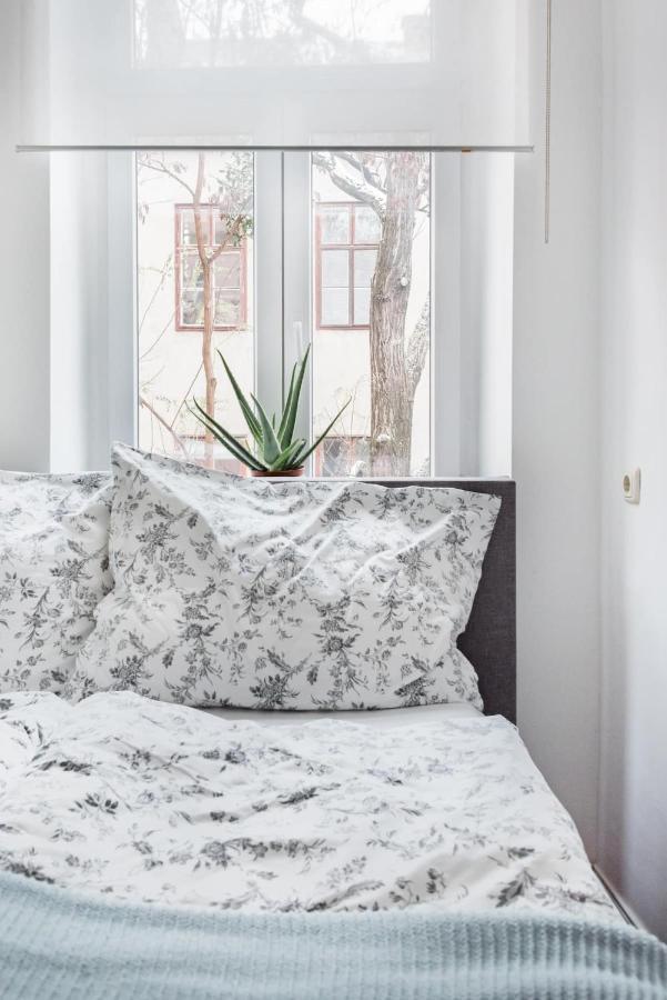 ⍟luxurious And Bright⍟ 5 Min Walk To City Center Apartment *