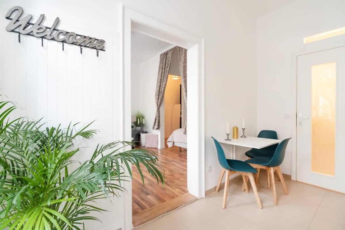 Apartment ⍟luxurious And Bright⍟ 5 Min Walk To City Center *