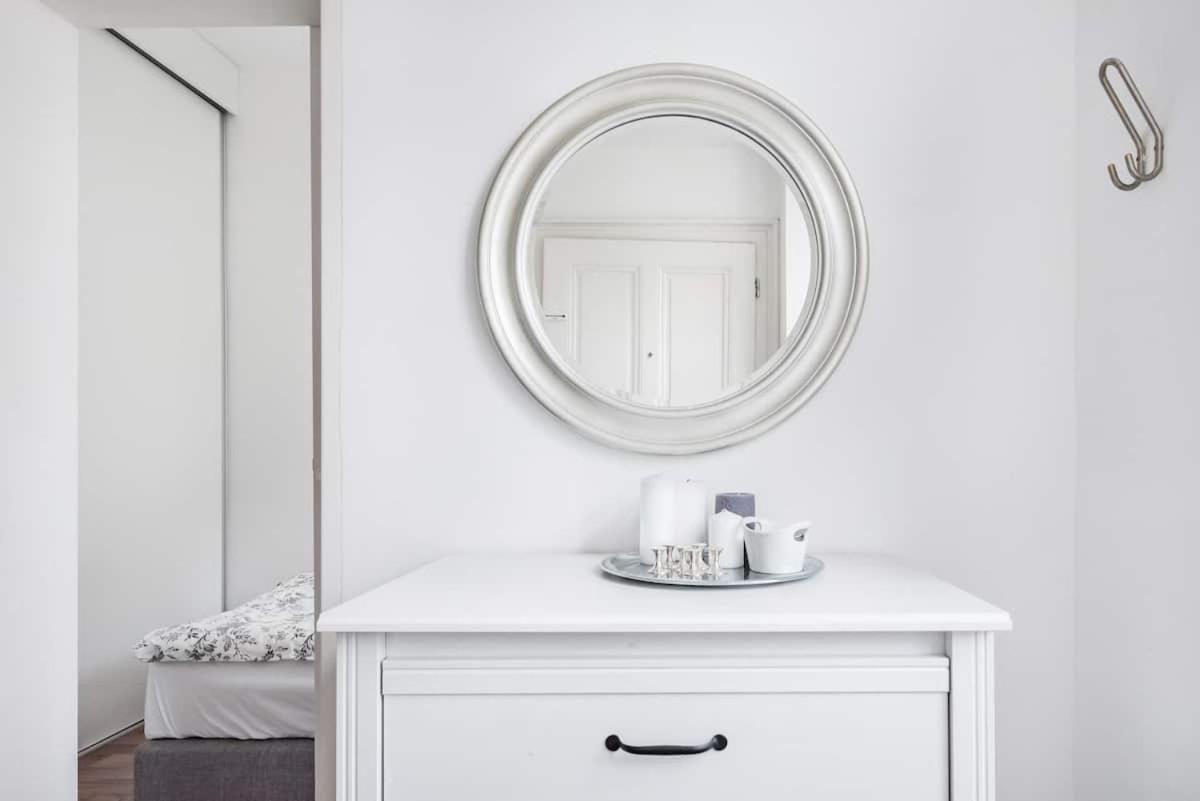 Apartment ⍟luxurious And Bright⍟ 5 Min Walk To City Center *