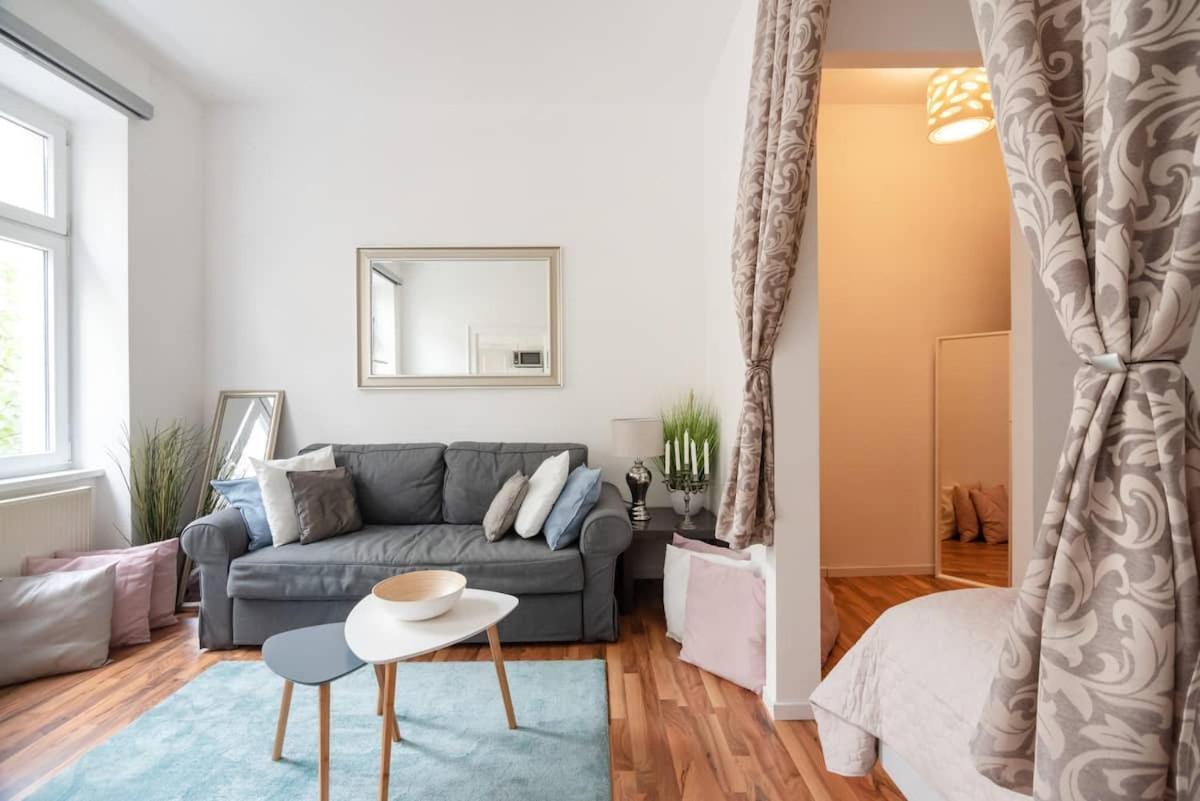 ⍟luxurious And Bright⍟ 5 Min Walk To City Center Apartment