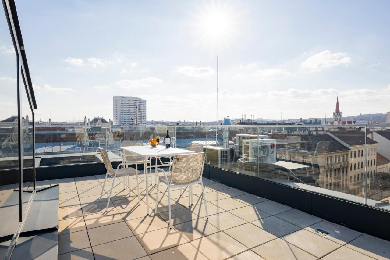 Rooftop Mit Großer Terrasse By Ichbucheat * Wien