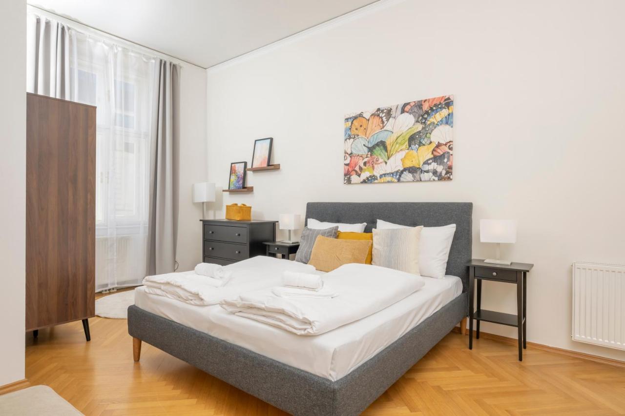 Apartment Rooftop Studio Borse By Ichbucheat *