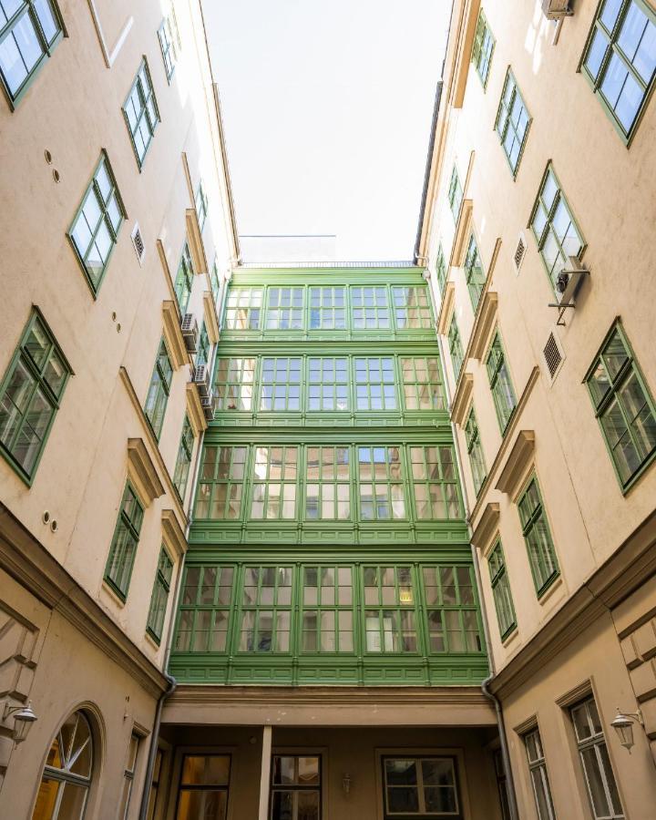 Apartment Rooftop Studio Borse By Ichbucheat *