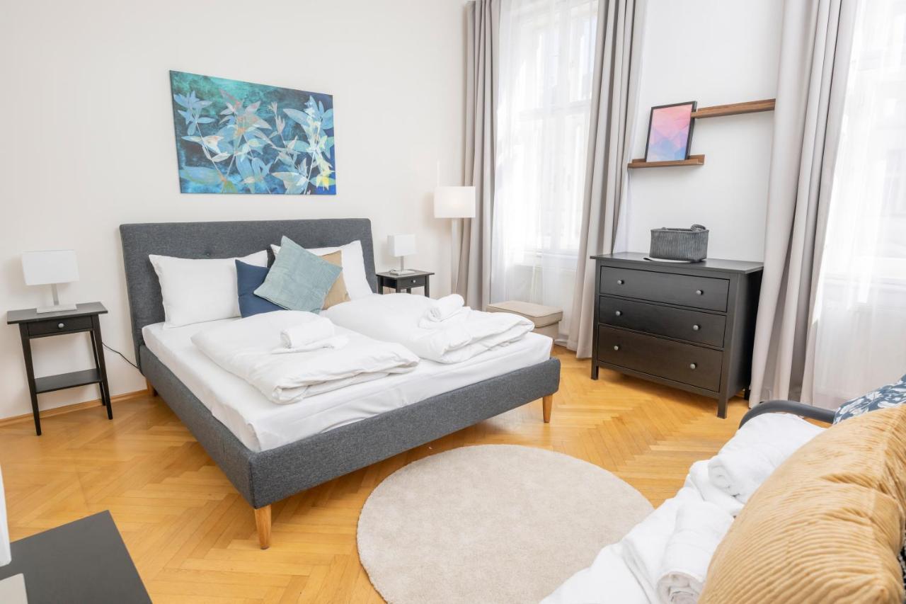 Rooftop Studio Borse By Ichbucheat Apartment *