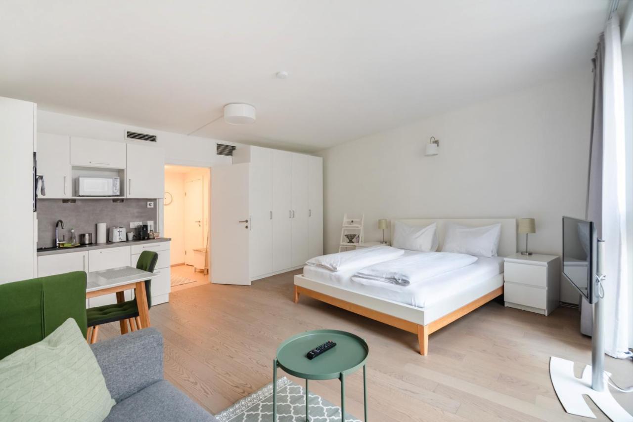 Quiet And Cozy Next To Mariahilfer Strasse And Naschmarkt With Ac, Minimum 30 Nights * Wien