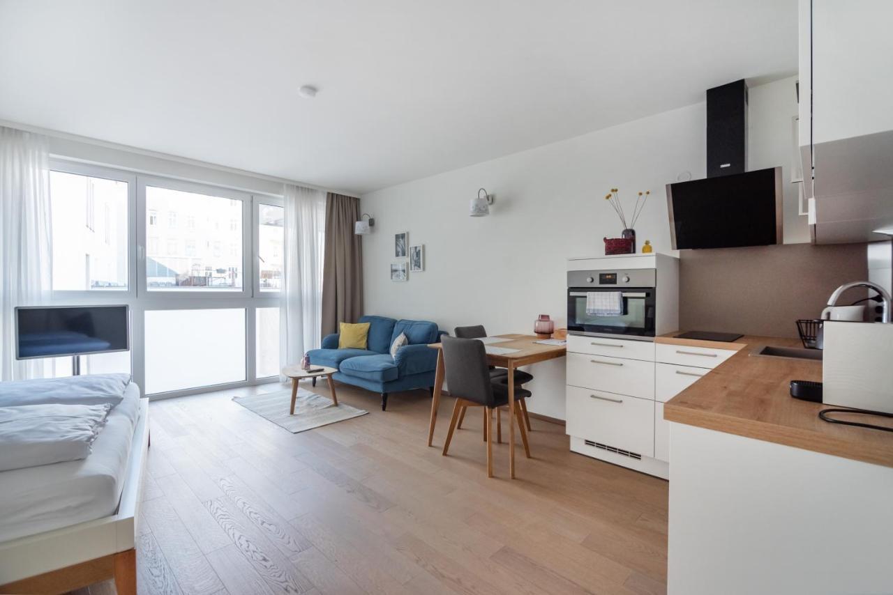 Quiet And Cozy Next To Mariahilfer Strasse And Naschmarkt With Ac, Minimum 30 Nights Apartment Wien