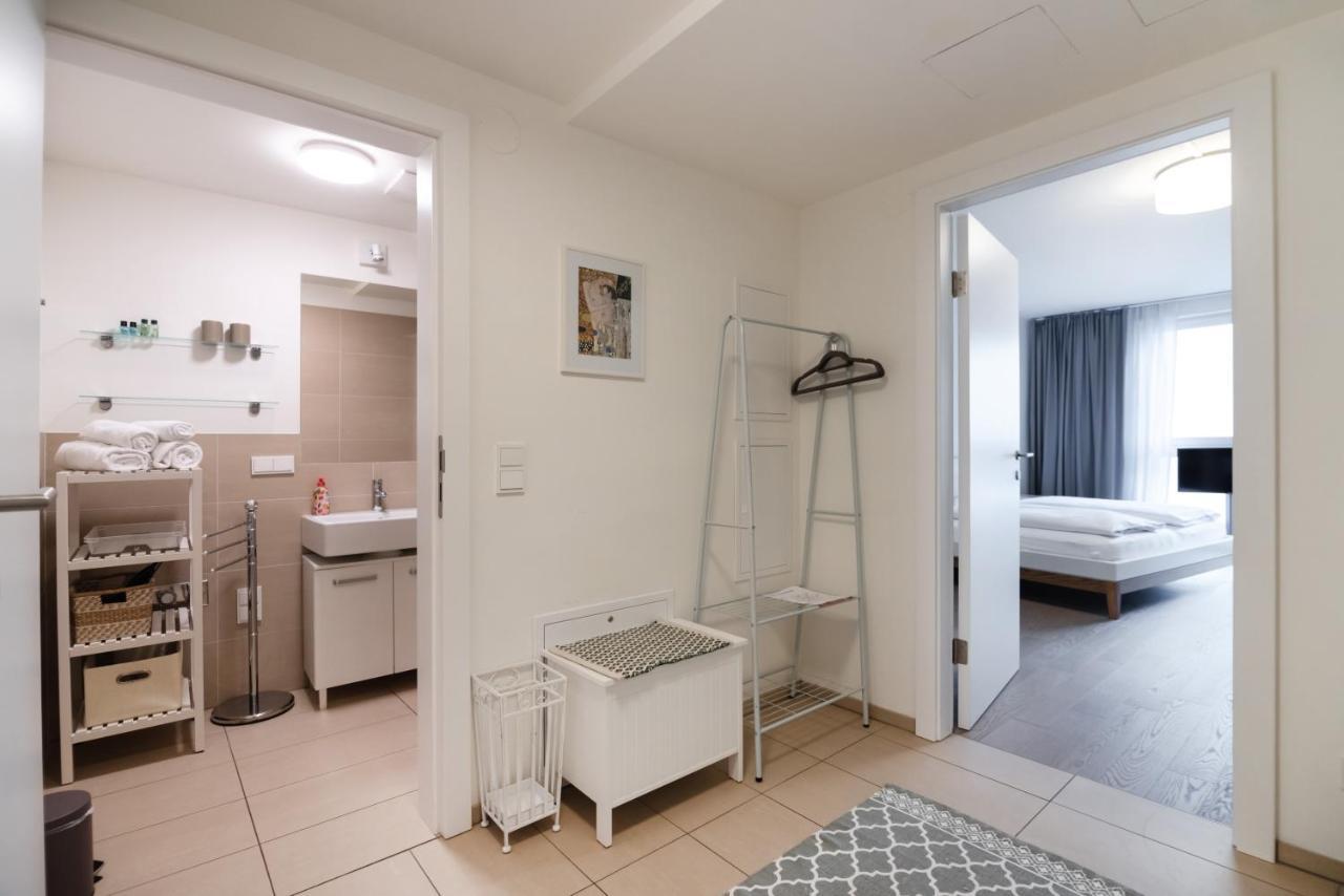 Apartment Quiet And Cozy Next To Mariahilfer Strasse And Naschmarkt With Ac, Minimum 30 Nights