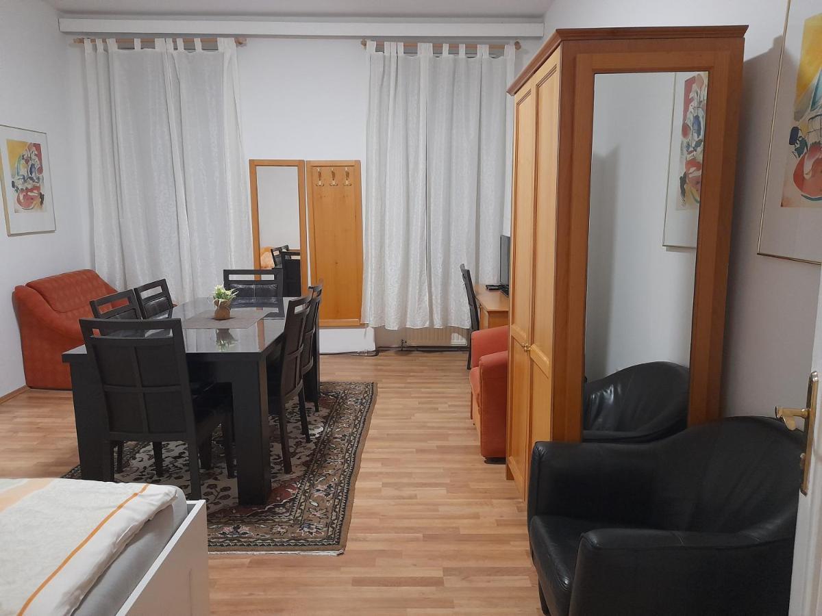 Schloessel 26/18 Apartment Vienna