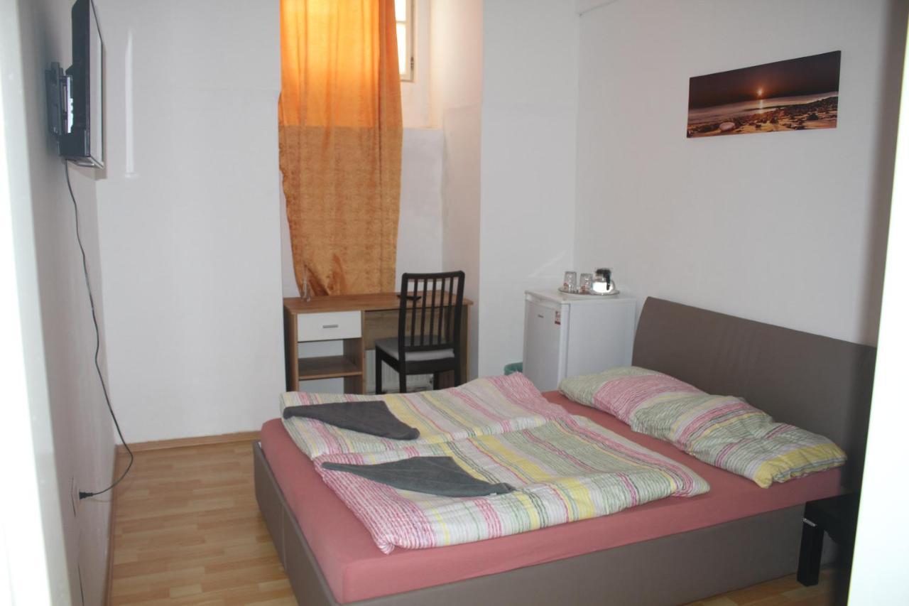 Stadtpark Homestay Vienna