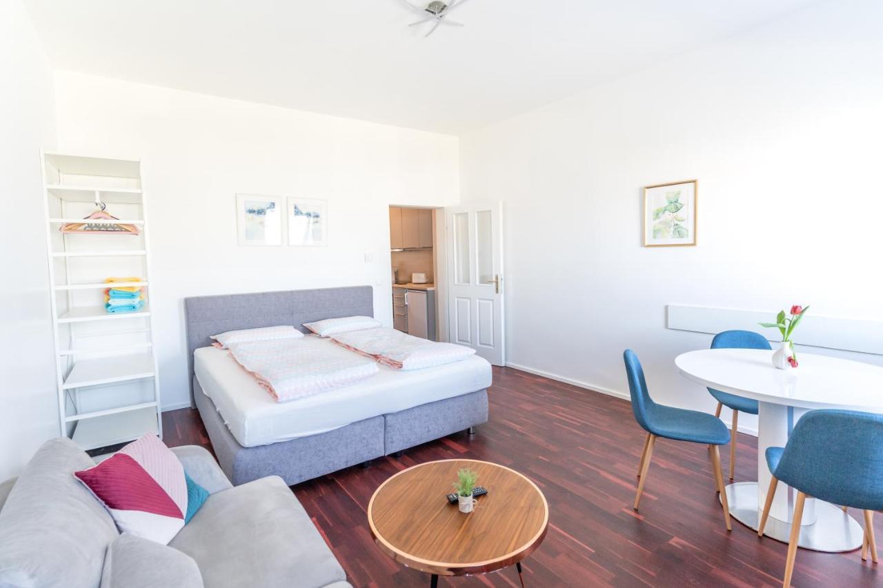 Comfortable 1100 With Contactless Check-in Apartment *