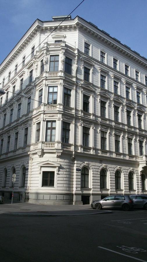 Apartment Sobieski Inner Ring Vienna