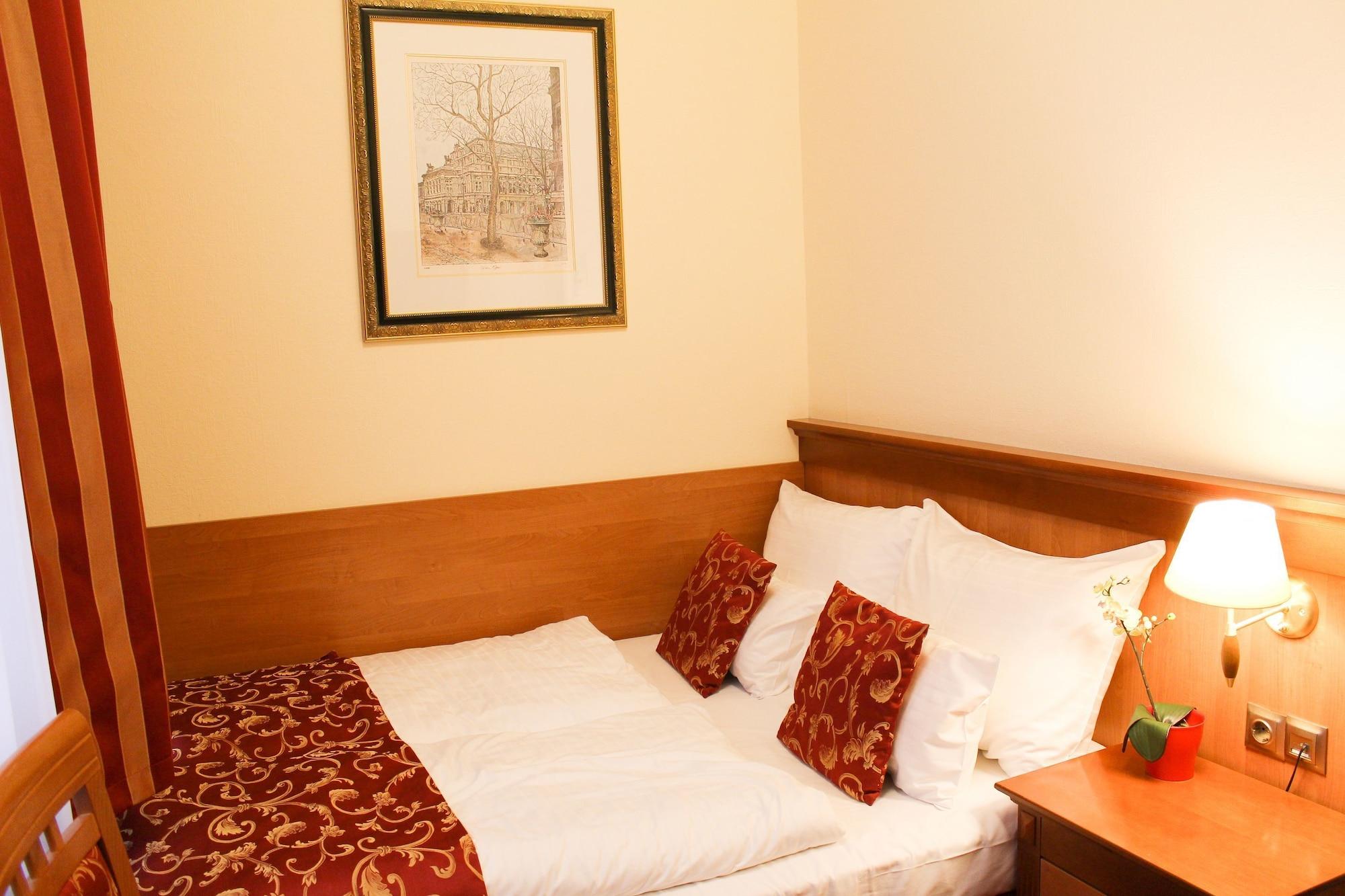 Hotel City