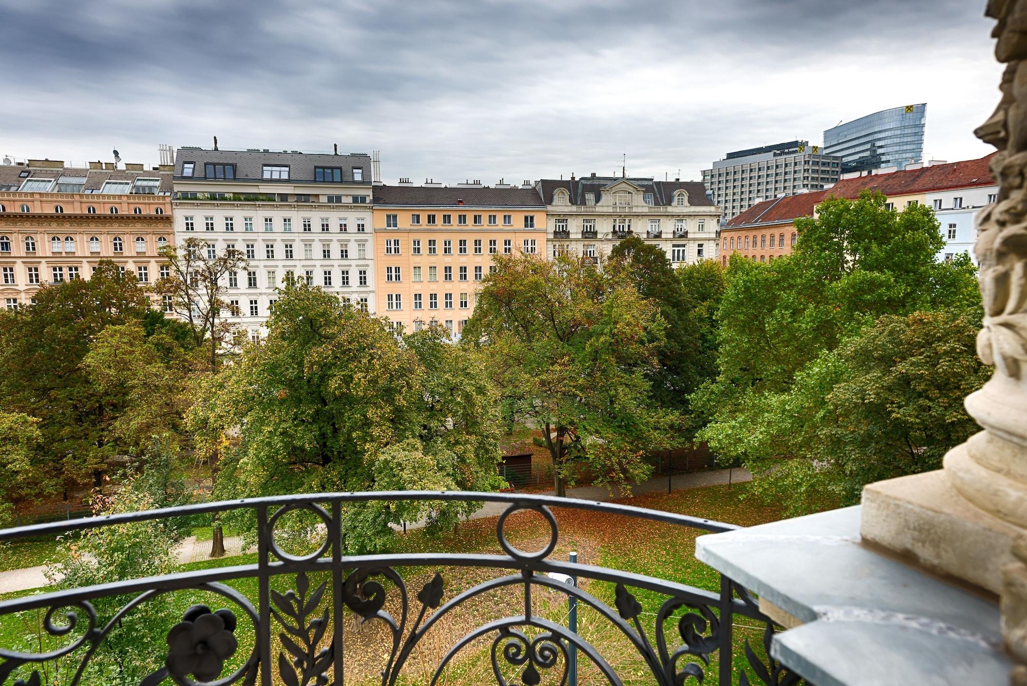 K+k Palais Hotel 4*