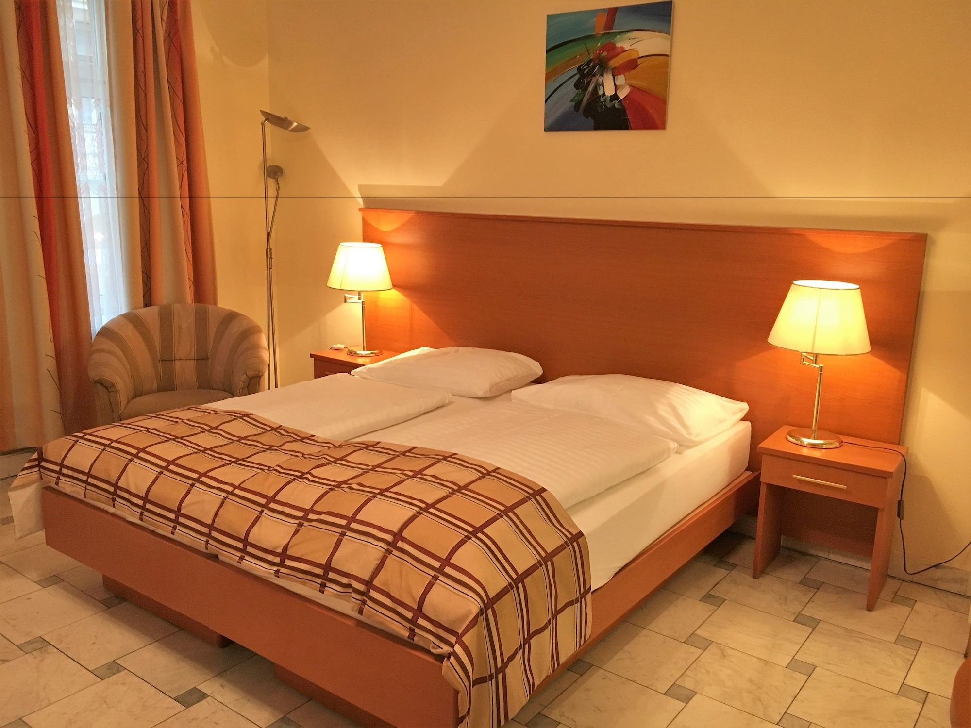 Continental Hotel-pension 4*
