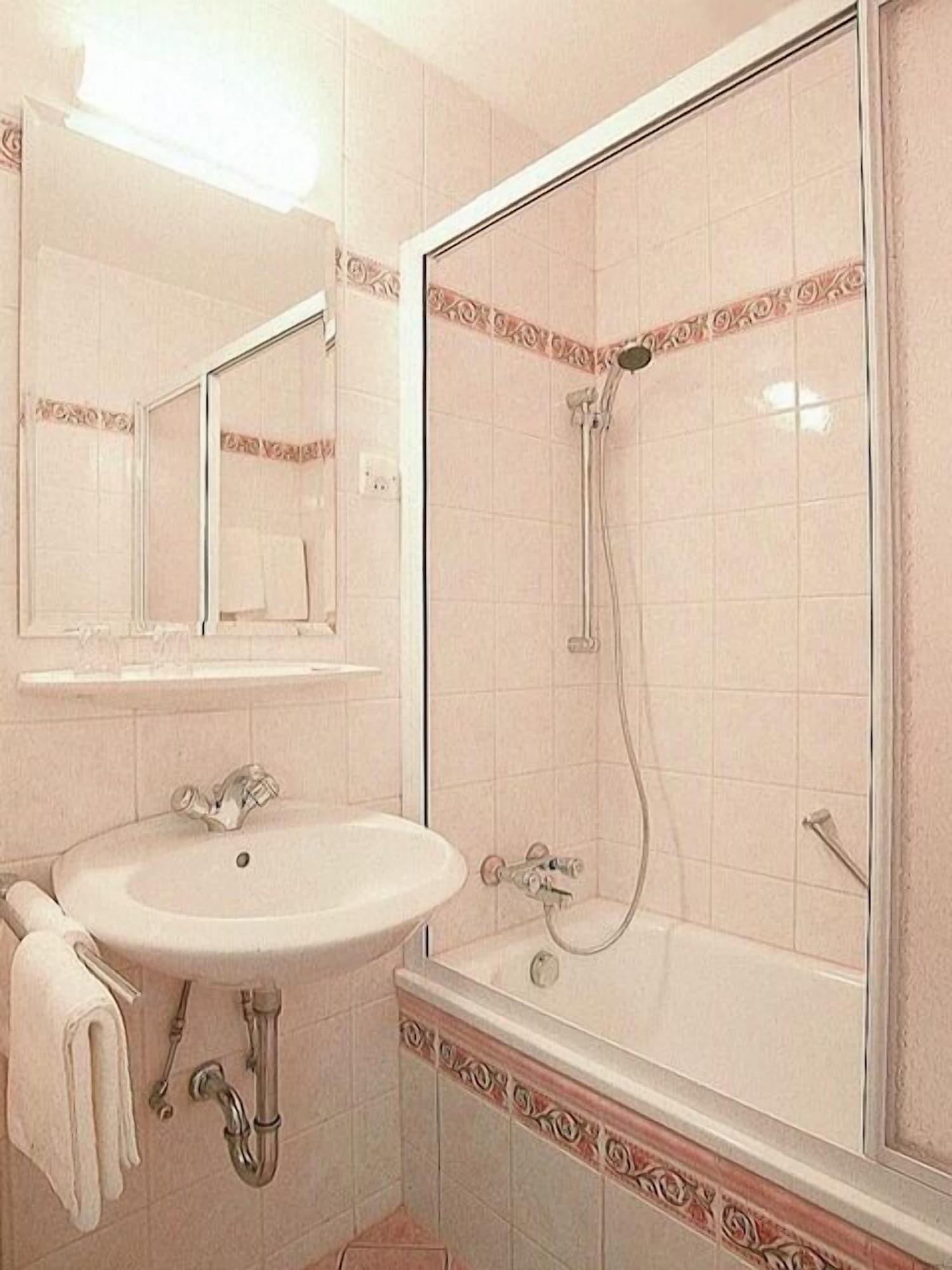 Hotel An Der Wien 3*
