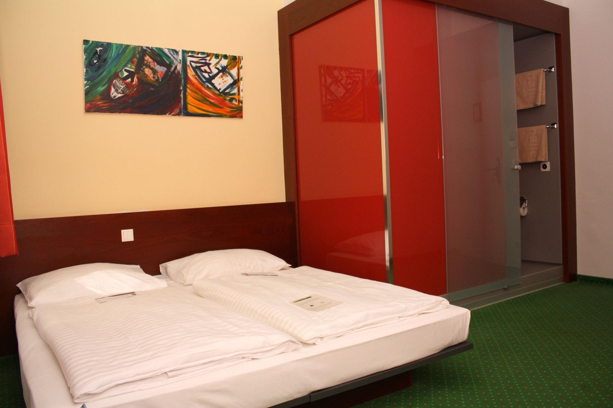 Stadthalle Bed & Breakfast Vienna