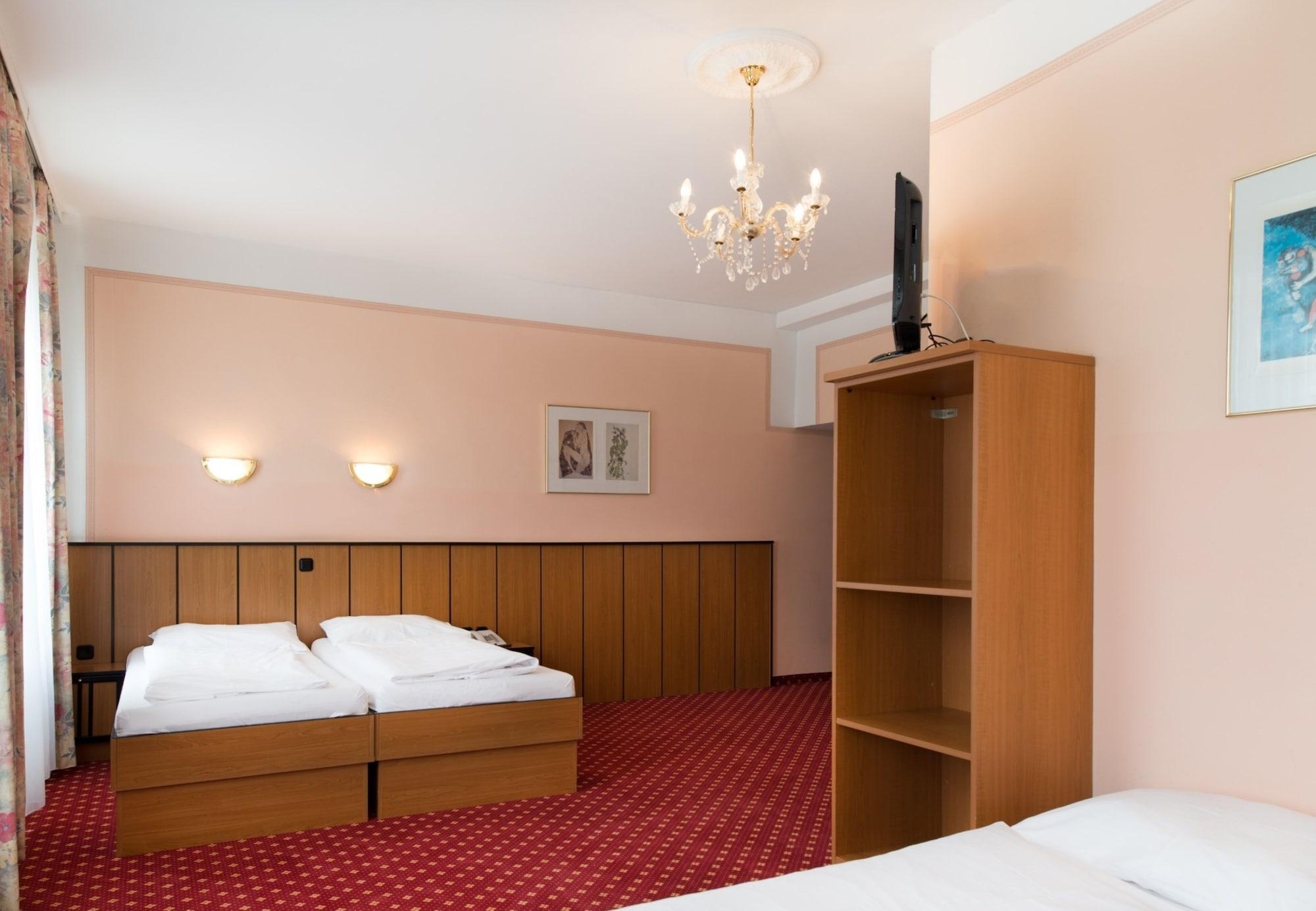 Hotel Garten- Und Kunsthotel Gabriel