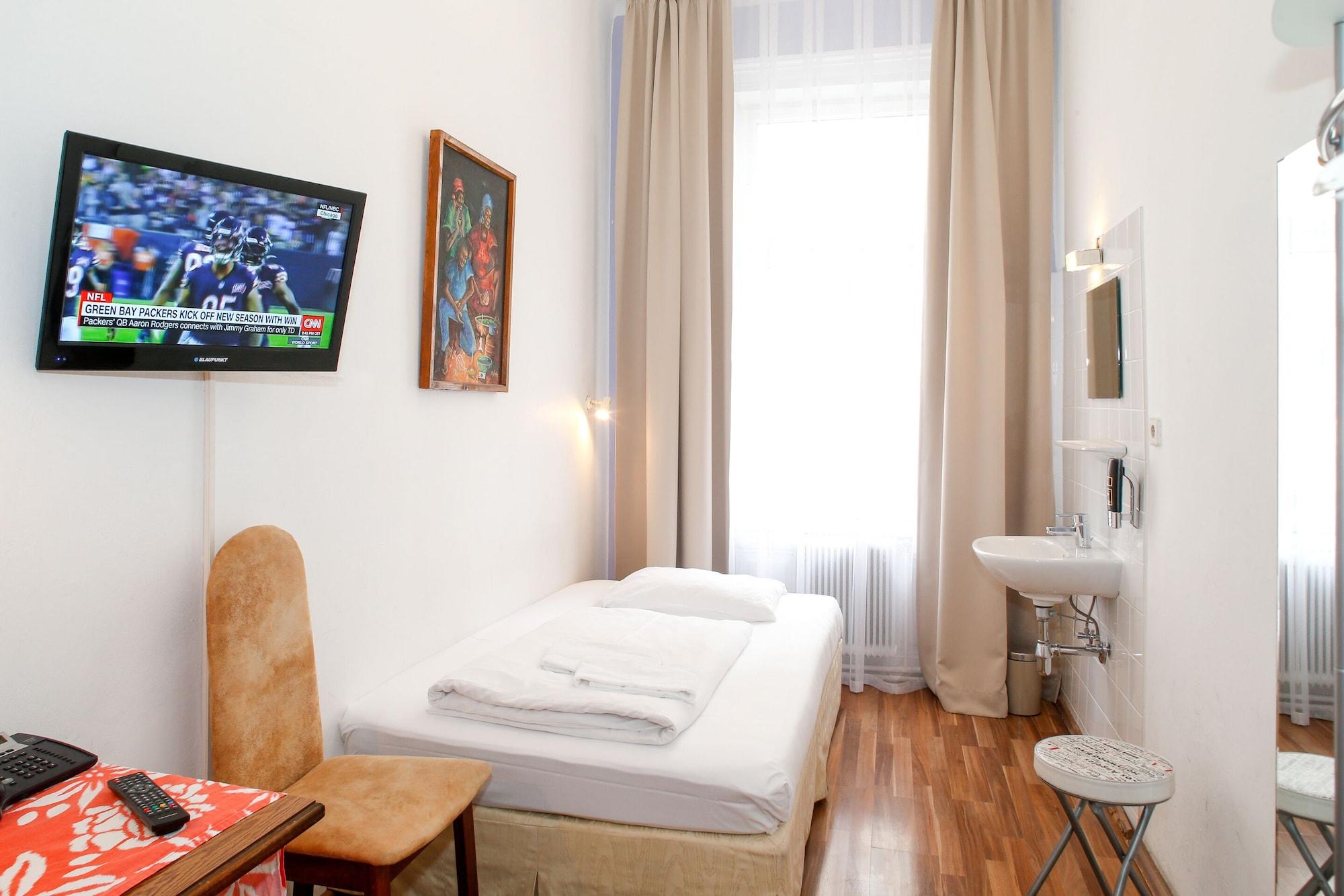 Timeout Hotel, 5 Min To Center, Self Check In 2* Vienna