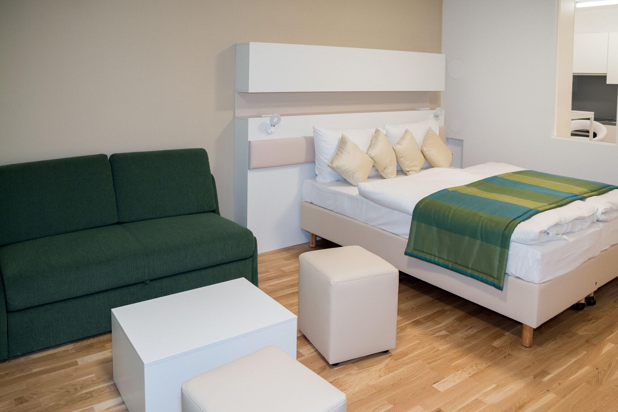 Smart Living - Hauptbahnhof - Self Check-in Viena
