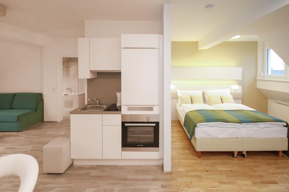 Smart Living - Hauptbahnhof - Self Check-in Viena