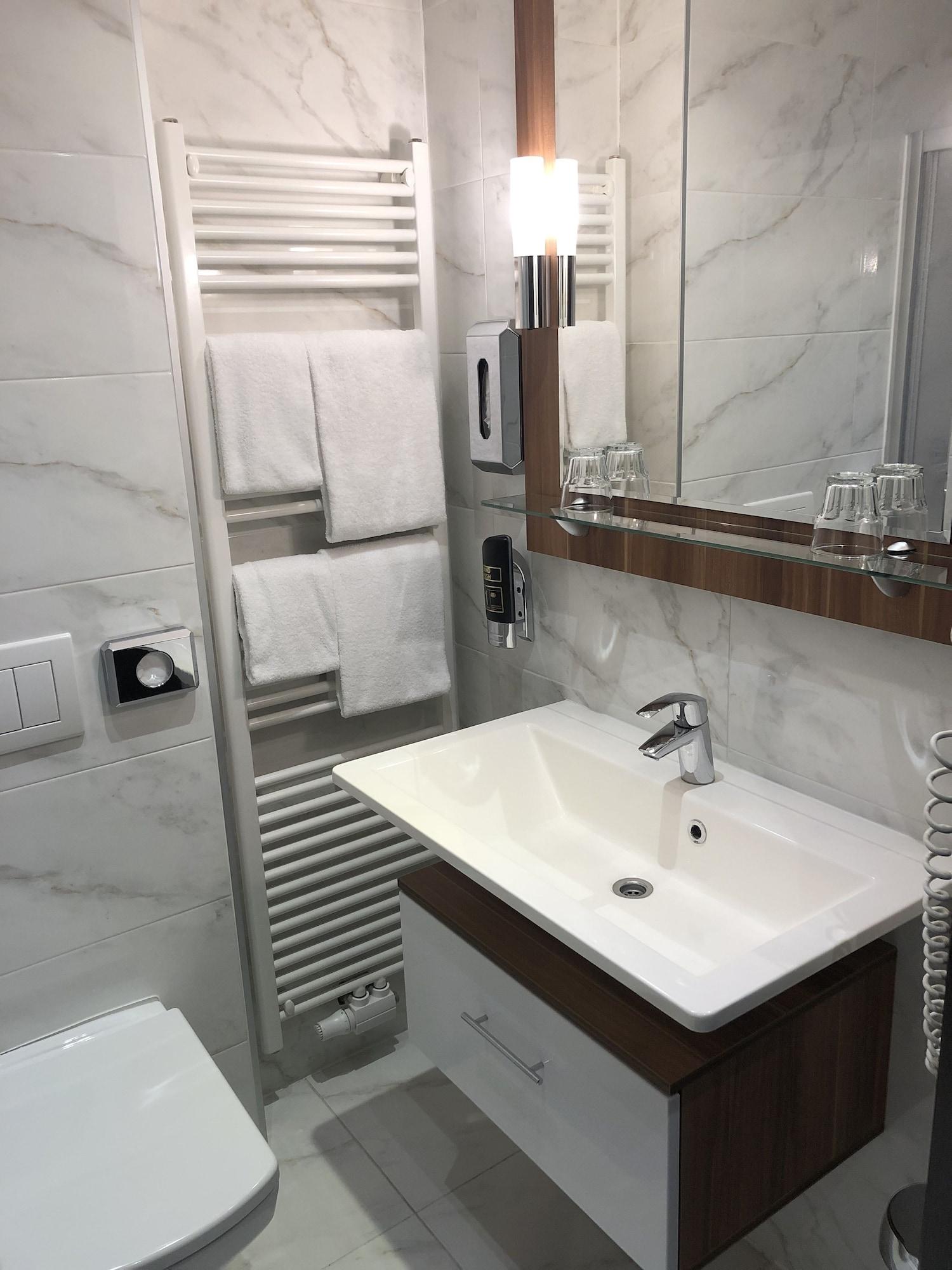 Koenig Hotel 3*