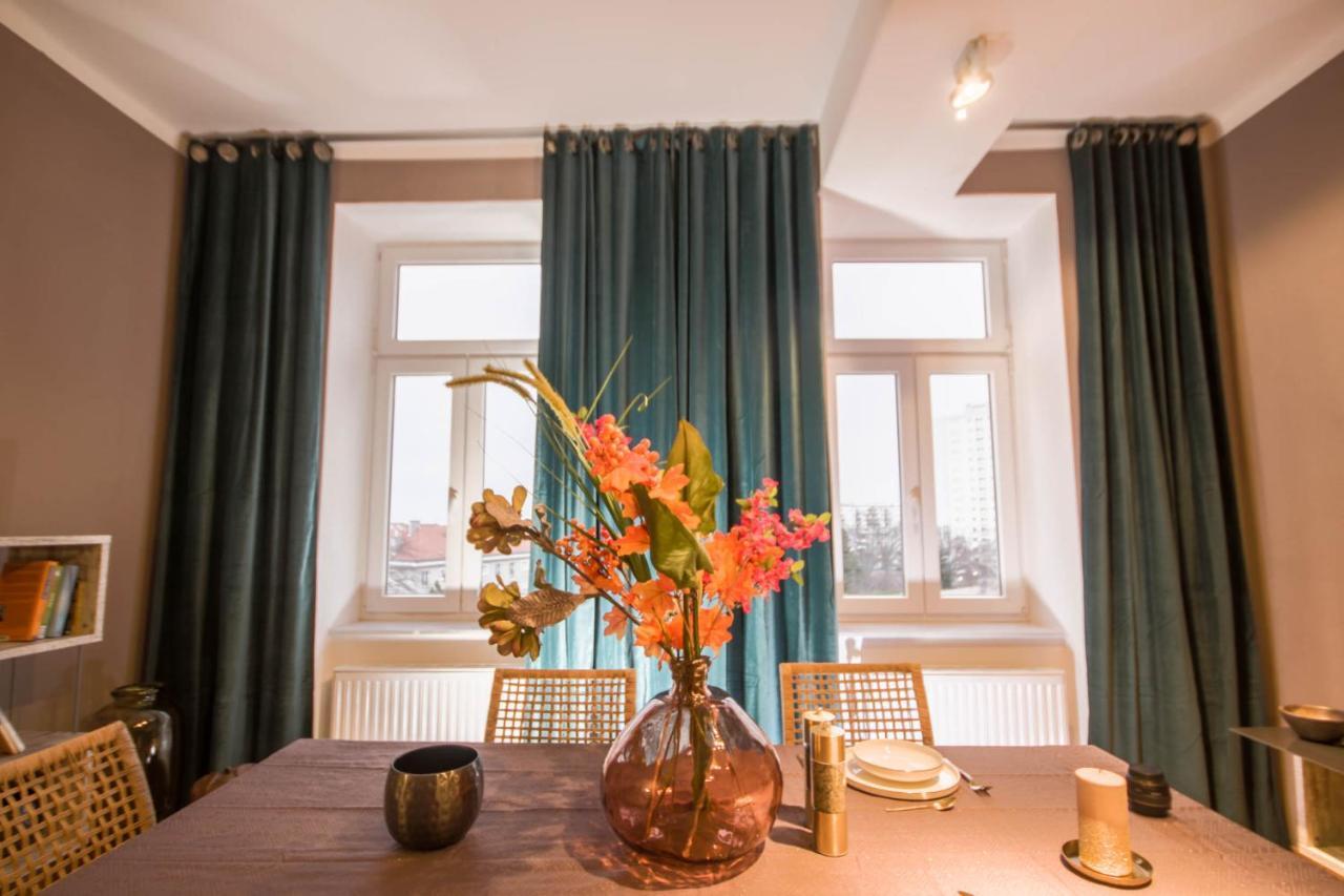 Charming Apartment: Only 10 Minutes To The Center *